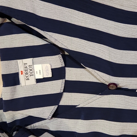 Two Piece Pantsuit - Picture 2 of 3